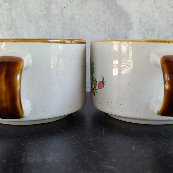 Oversized Floral Mugs, Set of 2 - Picture 4 of 10